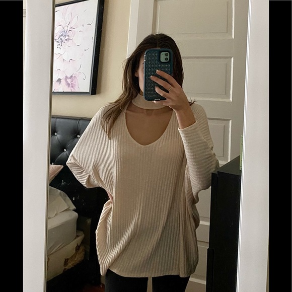 Urban Outfitters Sweaters - Urban Outfitters Cream Sweater